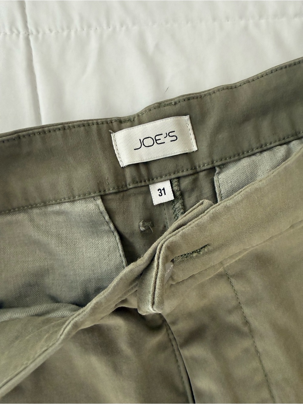 Joe's Jeans Men's Shorts Olive Green size 31